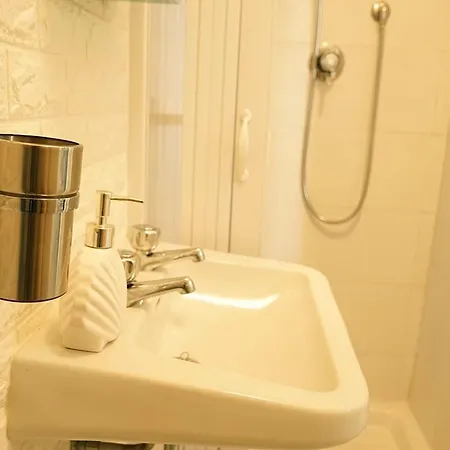 Ai Bastioni Di - 1 Bedroom A Few Meters From The Town Center Apartment *